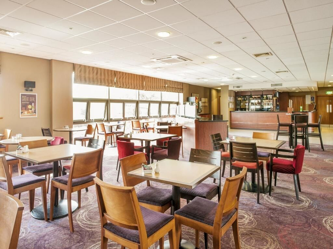 Food & Drinks 5, Travelodge Sheffield Meadowhall, Sheffield