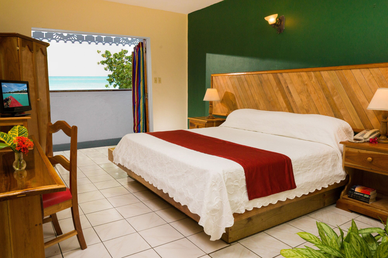 Bedroom 4, Legends Beach Resort