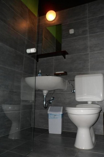 Bathroom 5, Treestyle Hostel, Budapesti