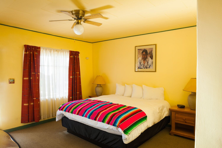 Bedroom 2, El Pueblo Lodge, Taos