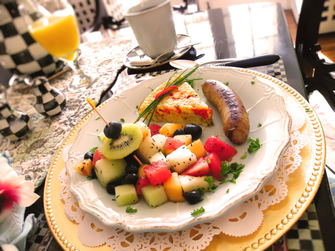 Food & Drinks 5, 10 Fitch Luxurious Romantic Inn, Cayuga