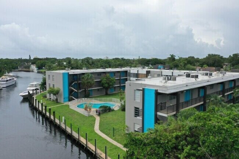 Exterior & Views 2, Artrageous on the river By RocketStay, Broward