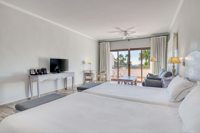 Bedroom 3, Alhaurin Golf Hotel, Málaga