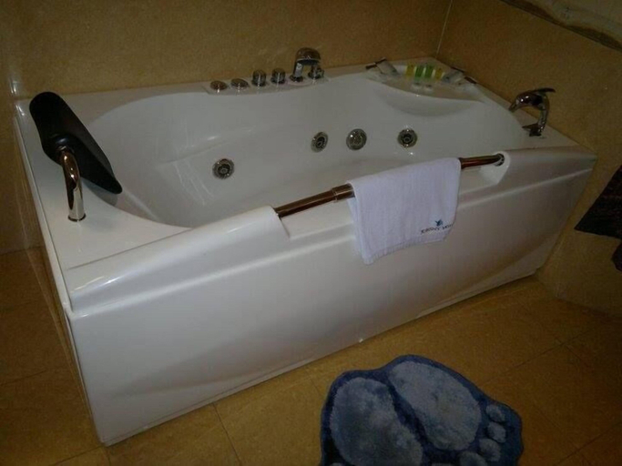 Bathroom, Global Dreams Hotel, Calabar