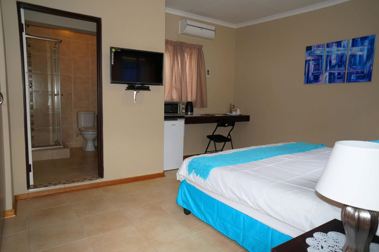 Bedroom 2, Mc Kala Guest House, Frances Baard