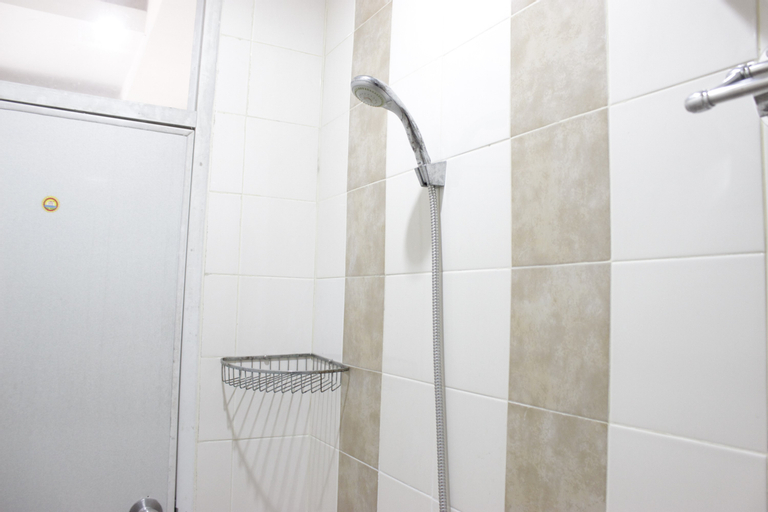Bedroom 5, Spacious 1BR Apartment at The Edge Bandung By Travelio, Cimahi