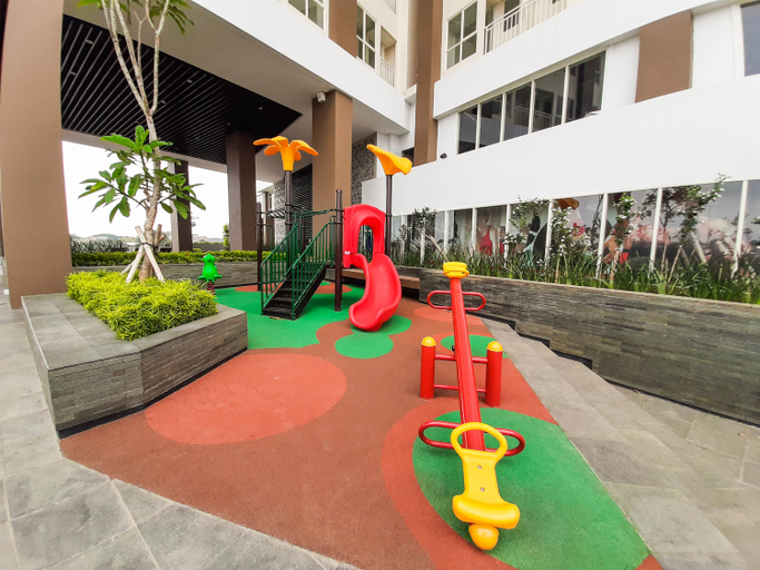 Family & Kids 2, Fully Furnished and Comfy Studio Silk Town Apartment By Travelio, Tangerang
