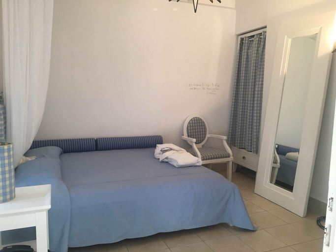 Bedroom 3, Perantzada 1811, Ionian Islands