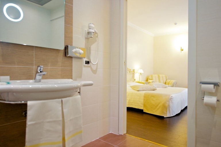 Bathroom 5, HOTEL STENDHAL, Parma