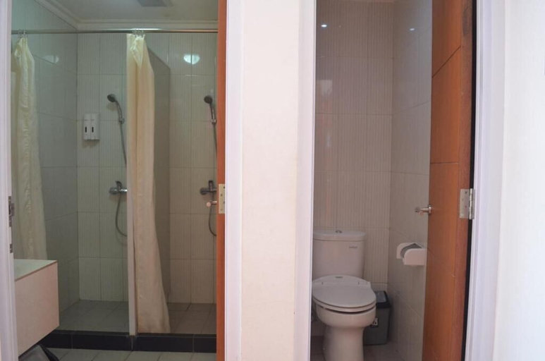 Bathroom, EDU Hostel, Yogyakarta