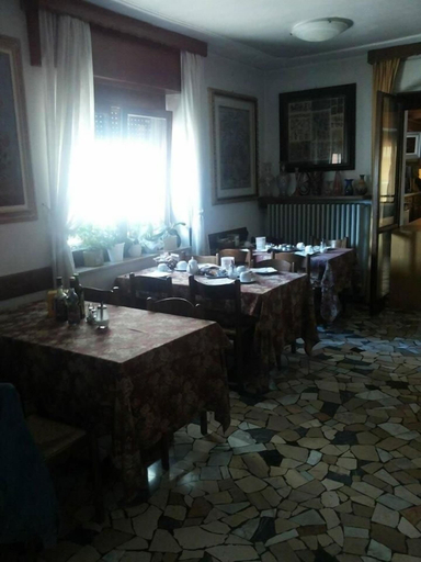Others 5, Hotel Piol, Belluno