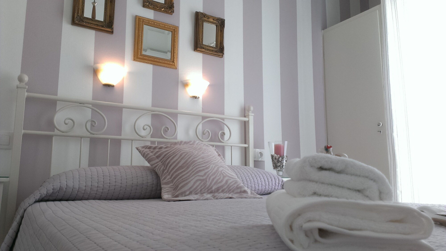 Bedroom 2, Cyclades Hotel, South Aegean