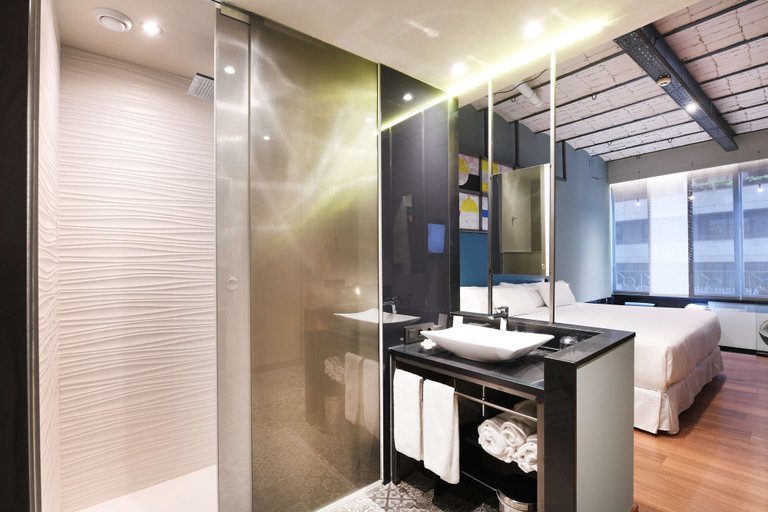 Bathroom 5, Barcelo Ourense, Ourense