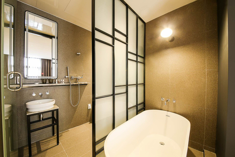 Bathroom 4, Yeoubi Hotel, Jung