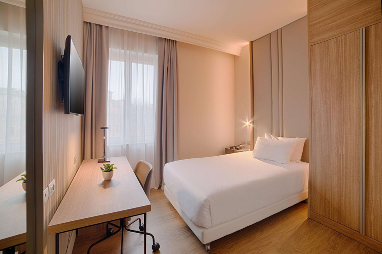 Bedroom 2, NH Bologna de la Gare, Bologna