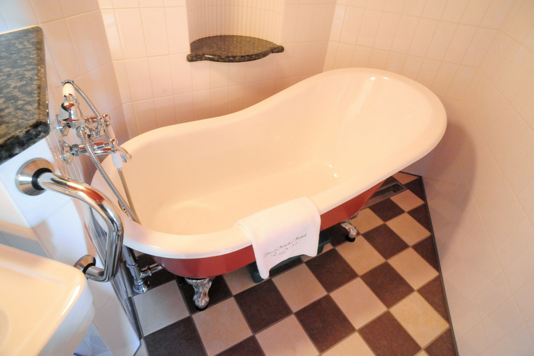 Bathroom 4, Unzen Kanko Hotel, Unzen
