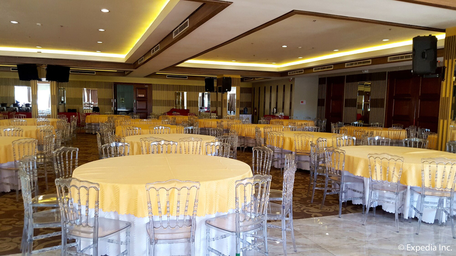 Food & Drinks 5, Newtown Plaza Hotel, Baguio City