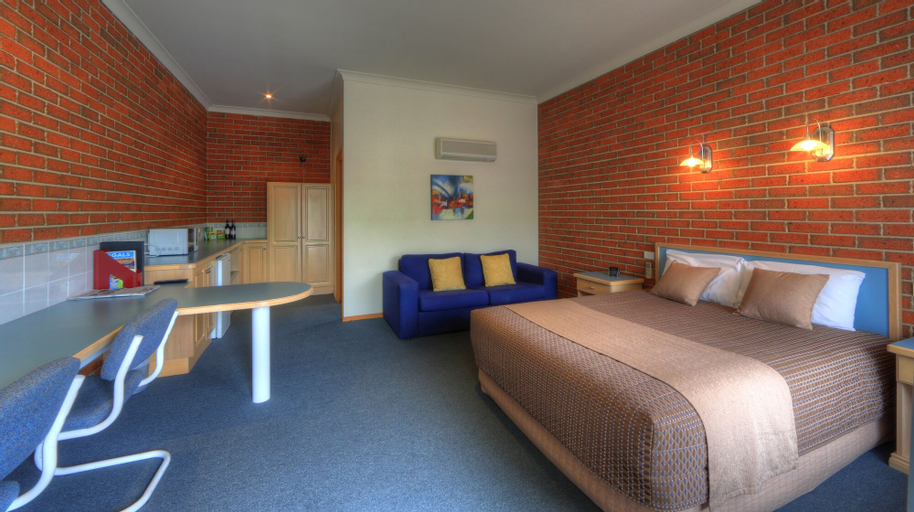 Bedroom 15