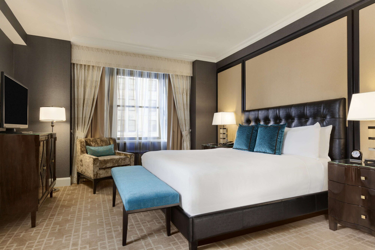 Bedroom 3, Fairmont Royal York, Toronto