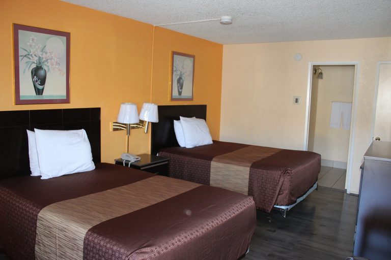 Bedroom 4, Budget Inn Redwood City, San Mateo