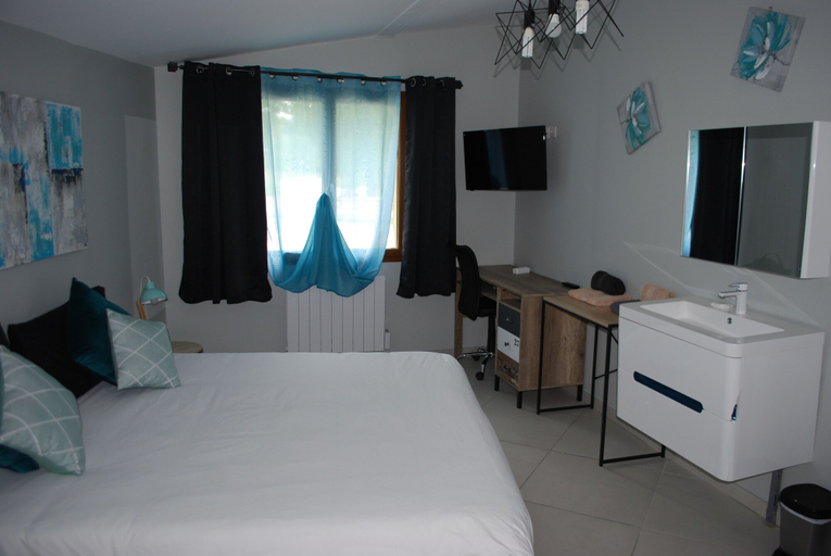 Bedroom 3, La Ferme de Coron, Ain