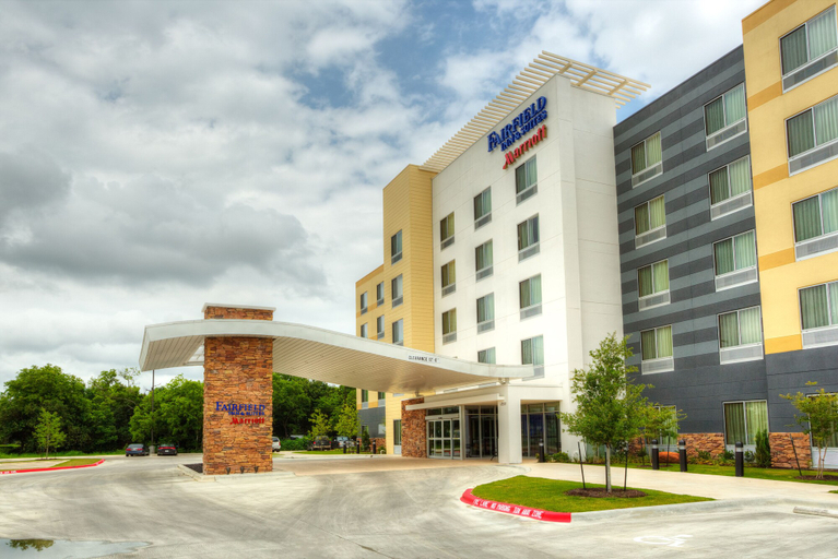Exterior & Views 2, Fairfield Inn & Suites by Marriott Austin San Marcos, Hays