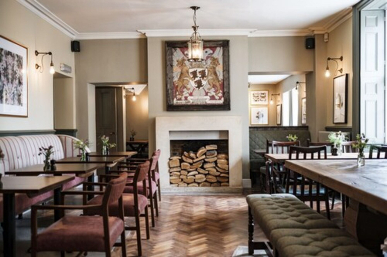 Food & Drinks 4, Methuen Arms, Wiltshire