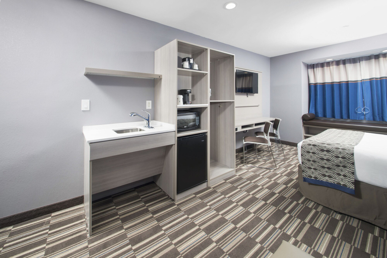 Bedroom 3, Microtel Inn & Suites by Wyndham Bethel/Danbury, Fairfield