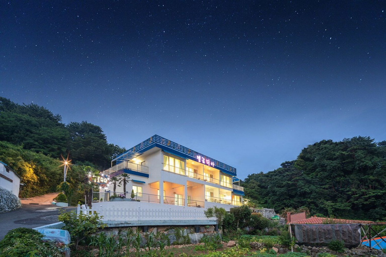 Exterior & Views 2, Melodia Pension, Geoje