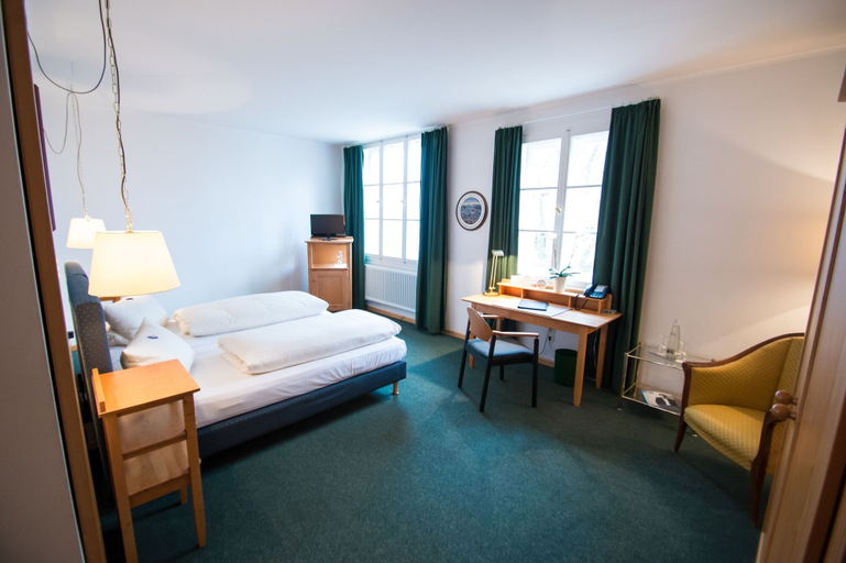 Bedroom 4, Hoftaferne Neuburg, Passau