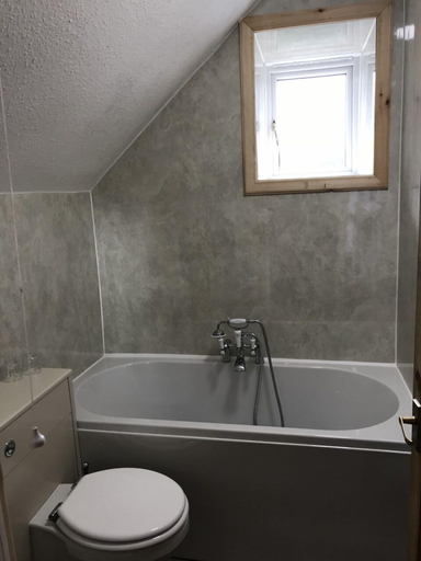 Bathroom, Ashbank Hotel, Argyll and Bute