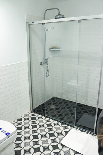 Bathroom 3, Hotel Marina, Girona