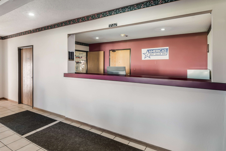 Others 5, Americas Best Value Inn Wenona, Marshall