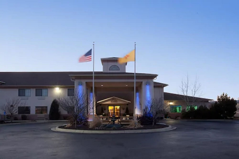 Exterior & Views 2, Holiday Inn Express & Suites RATON, Colfax