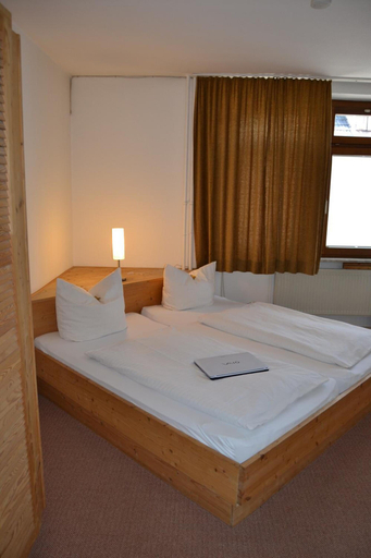 Bedroom 4, Hotel Hofreit am Bierkeller, Ortenaukreis