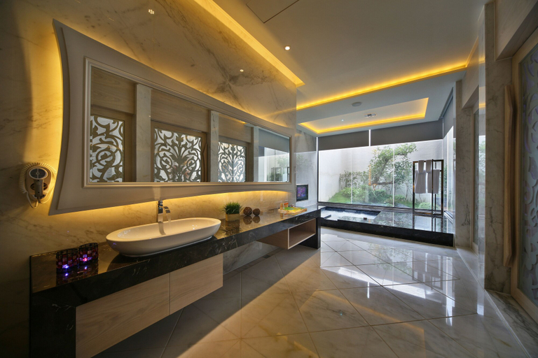 Bathroom 4, Han Guan Motel, Taichung