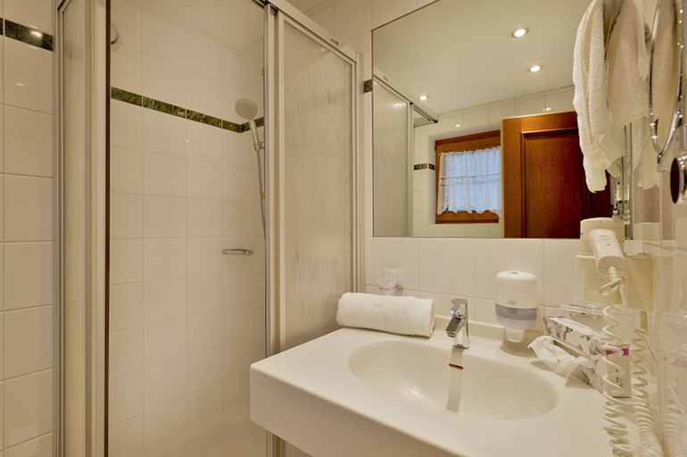 Bathroom 4, MANNI The Hotel, Schwaz