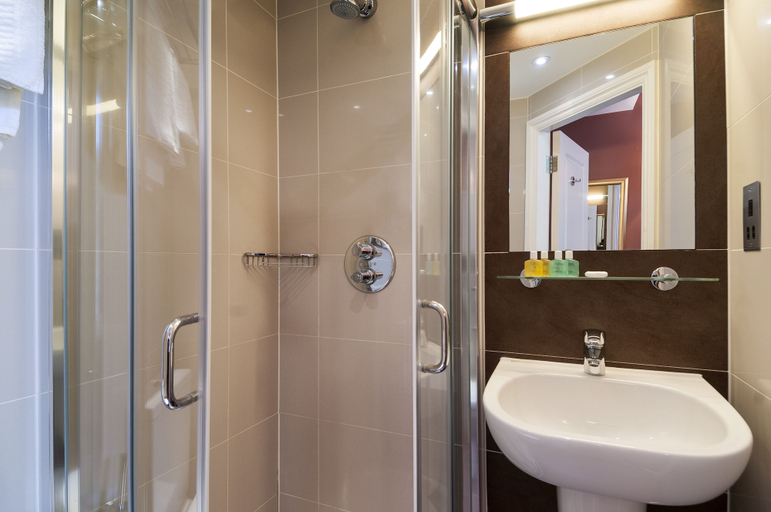 Bathroom 5, Judd Hotel, London