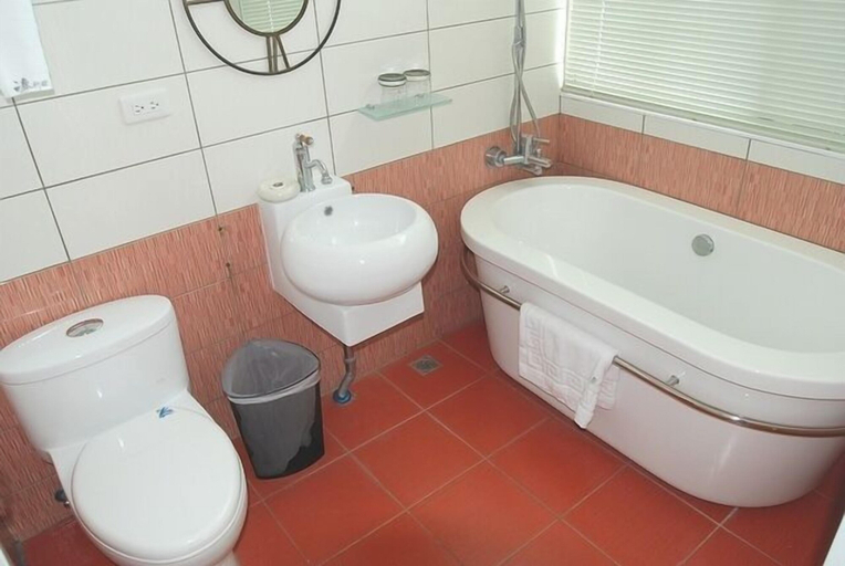 Bathroom 3, Lukang B&B, Changhua