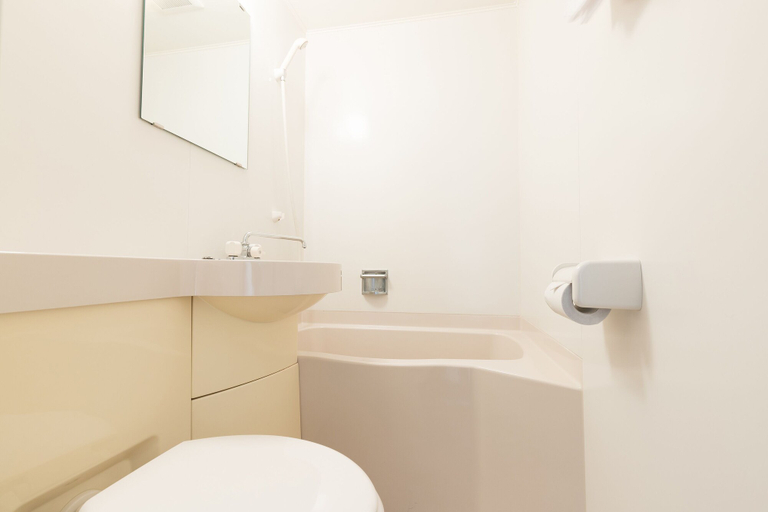 Bathroom 4, Hotel Toka, Edogawa