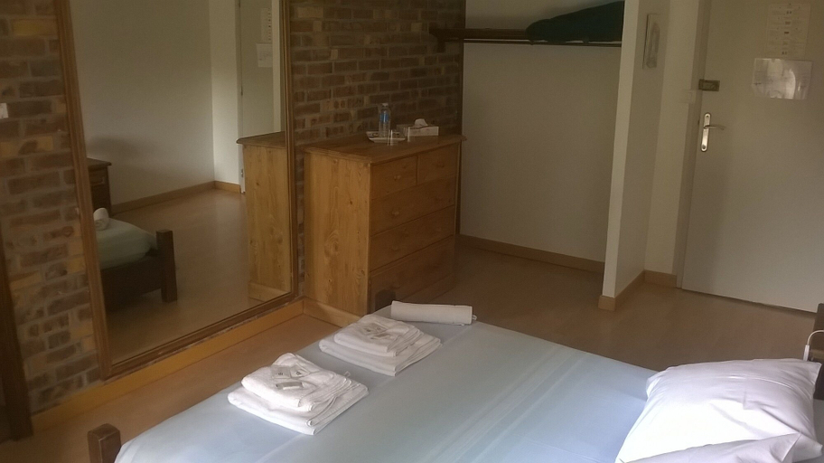 Bedroom 3, Auberge du Moulin d'Audenfort Guest House, Pas-de-Calais