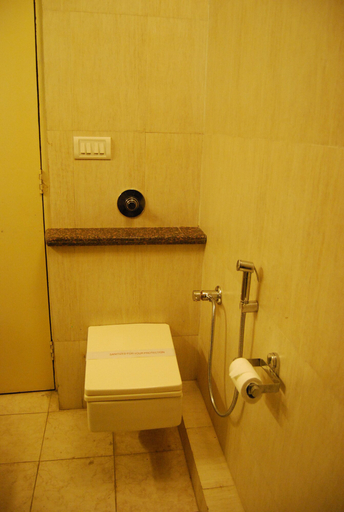 Bathroom 3, Hotel Doon Castle, Dehradun