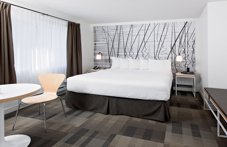 Bedroom 3, Coast Canmore Hotel & Conference Centre, Division No. 15