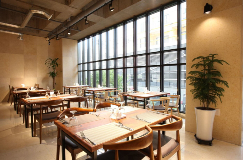 Food & Drinks 5, Yeoubi Hotel, Jung