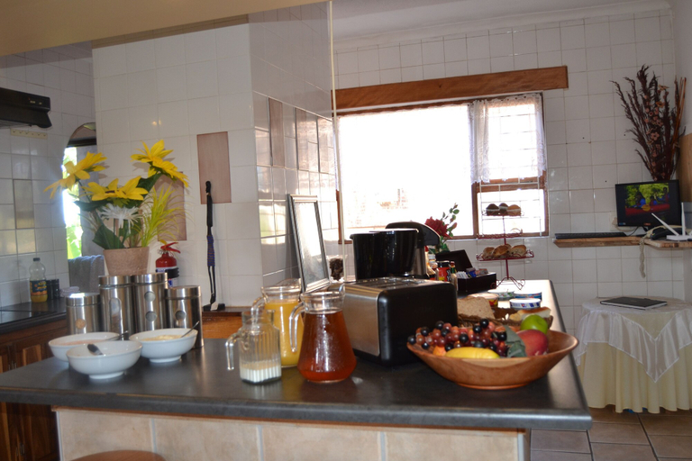 Food & Drinks 4, Dolphin View Guesthouse, Cacadu