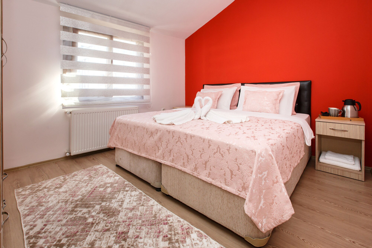Bedroom 4, Guven Suite House, Merkez