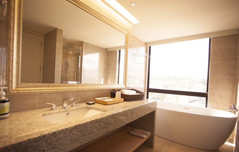 Bathroom 4, Inn by the Village, Taitung