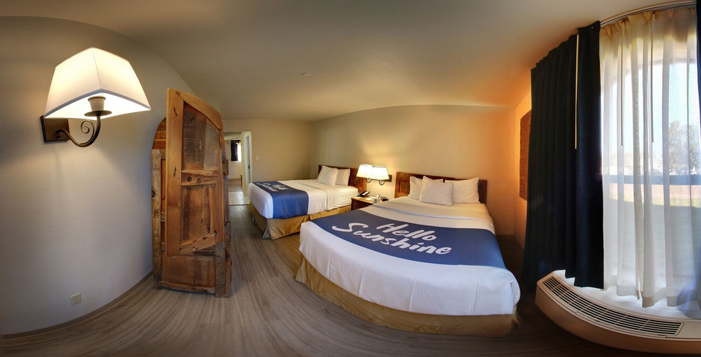 Bedroom 3, Days Inn & Suites by Wyndham Llano, Llano