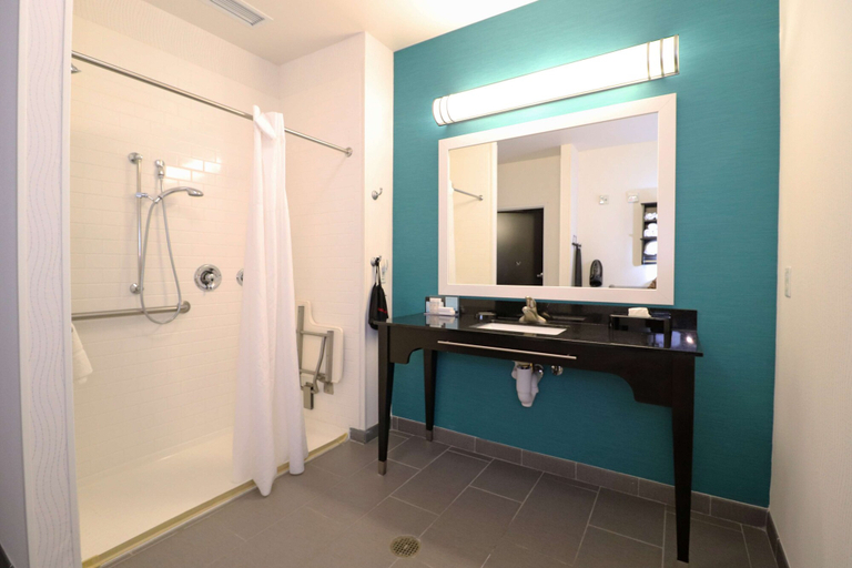 Bathroom 4, Hampton Inn Kearney, Buffalo