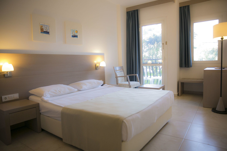 Bedroom 4, Bodrum Sea Side Beach Club Hotel, Bodrum